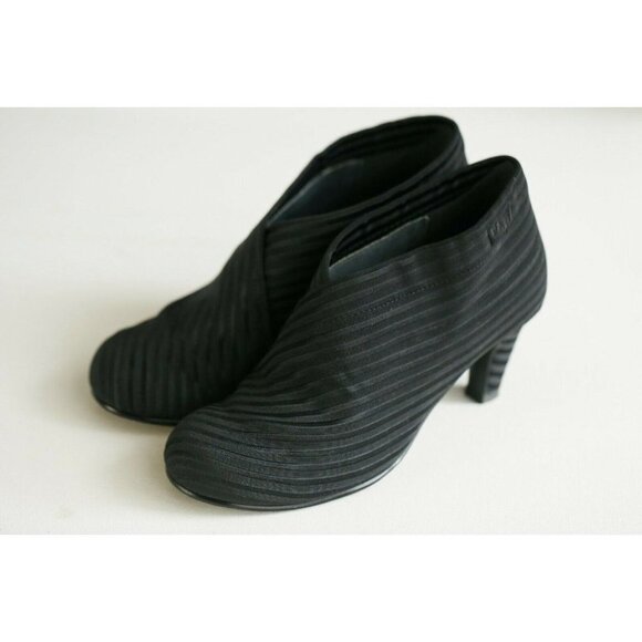 United Nude Black on Black Low Heel  Booties 36 - Picture 1 of 10